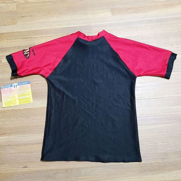 Radicool Skins Pullover Rash Guard NWT size 14 - Picture 2 of 4